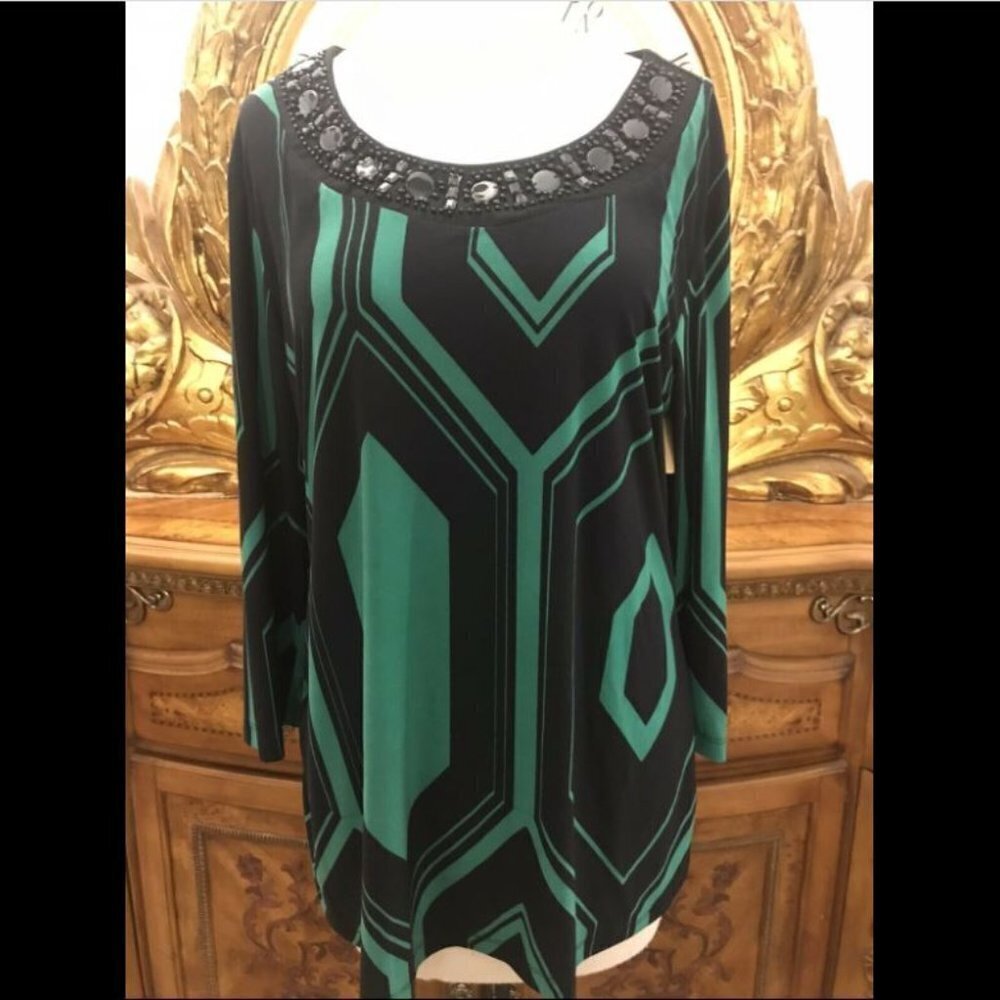 Cacama Beautifully Beaded Top. Size S. Stretch green and black. Geometric. B3